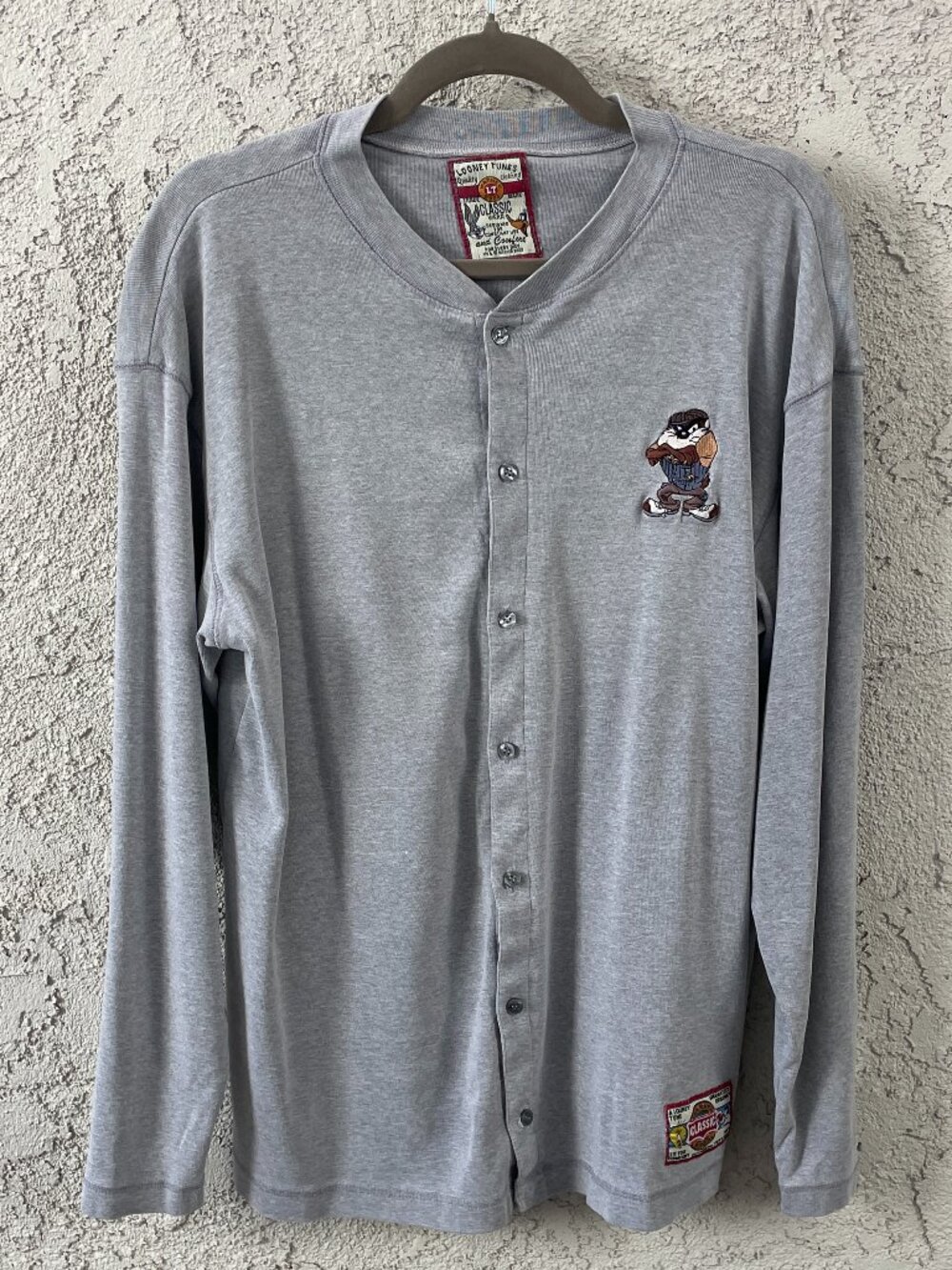 Vintage 90s Looney Tunes Taz Embroidered Long Sleeve Henley Shirt Gray Men's L